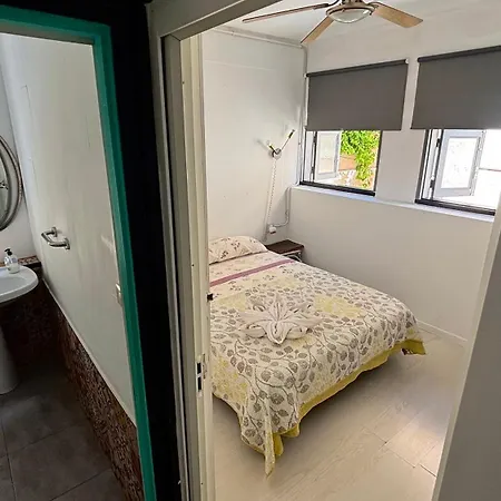 Tenerife Experience ゲストハウス 2*